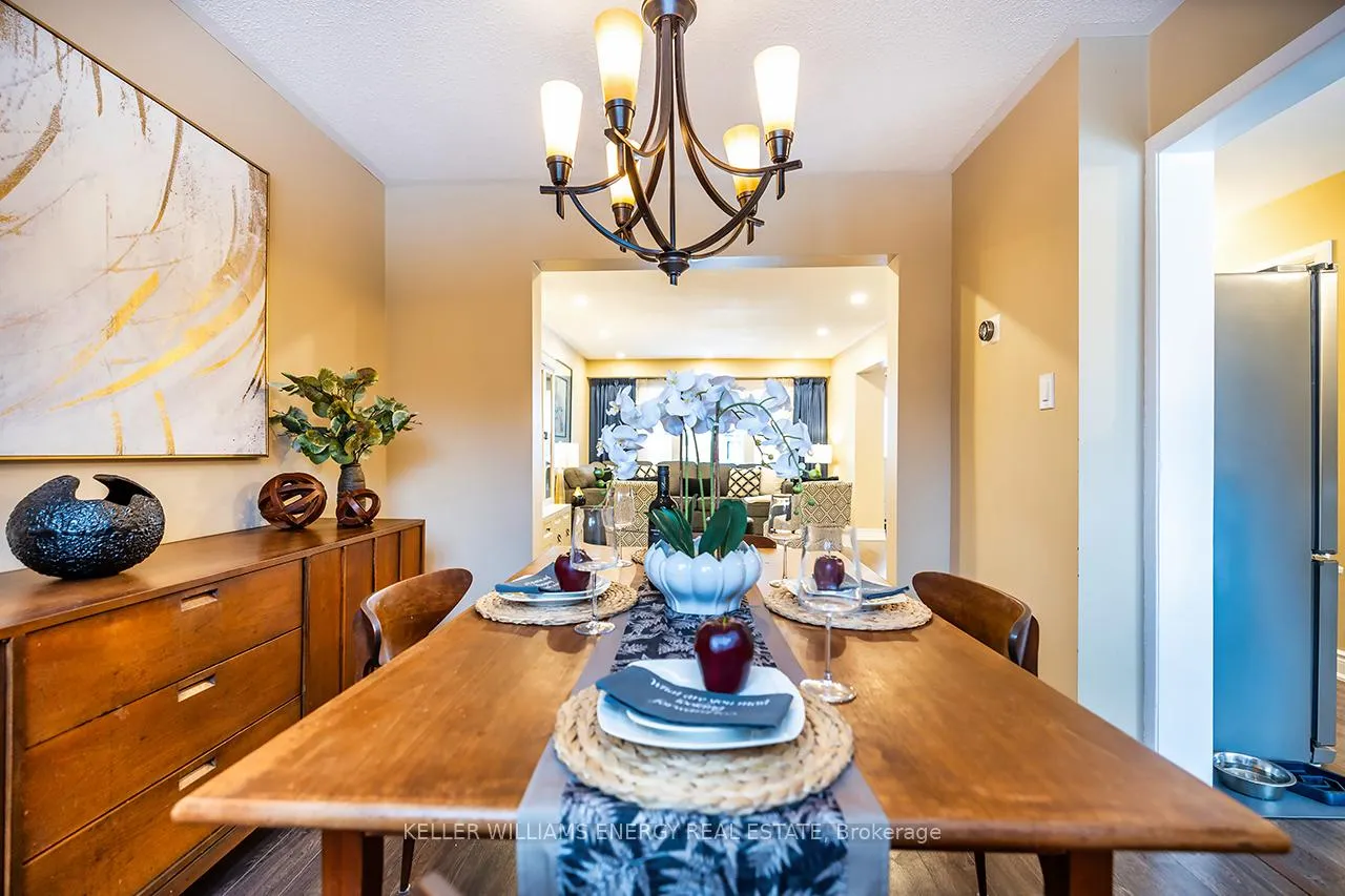 Photo 11 of 30 Glenmount Court, Whitby, Lynde Creek — HOMEH