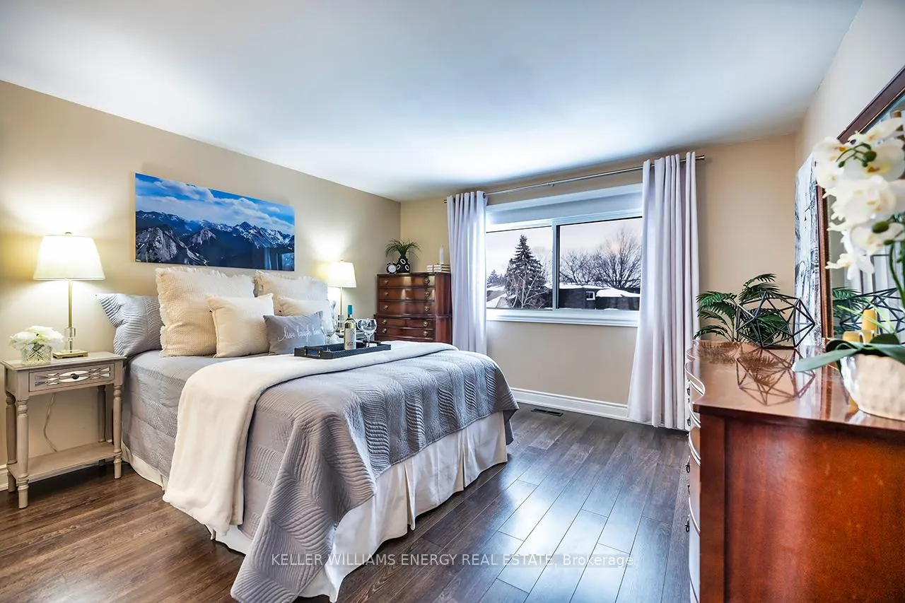 Photo 16 of 30 Glenmount Court, Whitby, Lynde Creek — HOMEH
