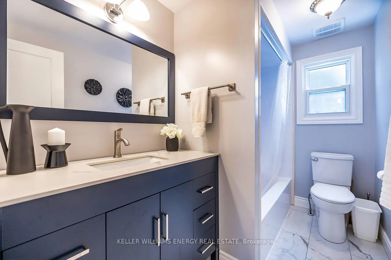 Photo 21 of 30 Glenmount Court, Whitby, Lynde Creek — HOMEH