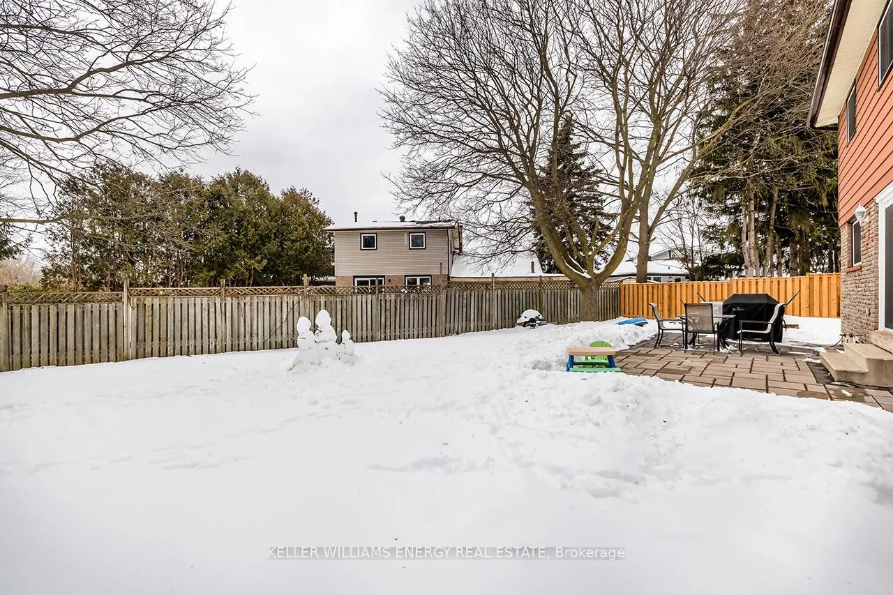 Photo 30 of 30 Glenmount Court, Whitby, Lynde Creek — HOMEH