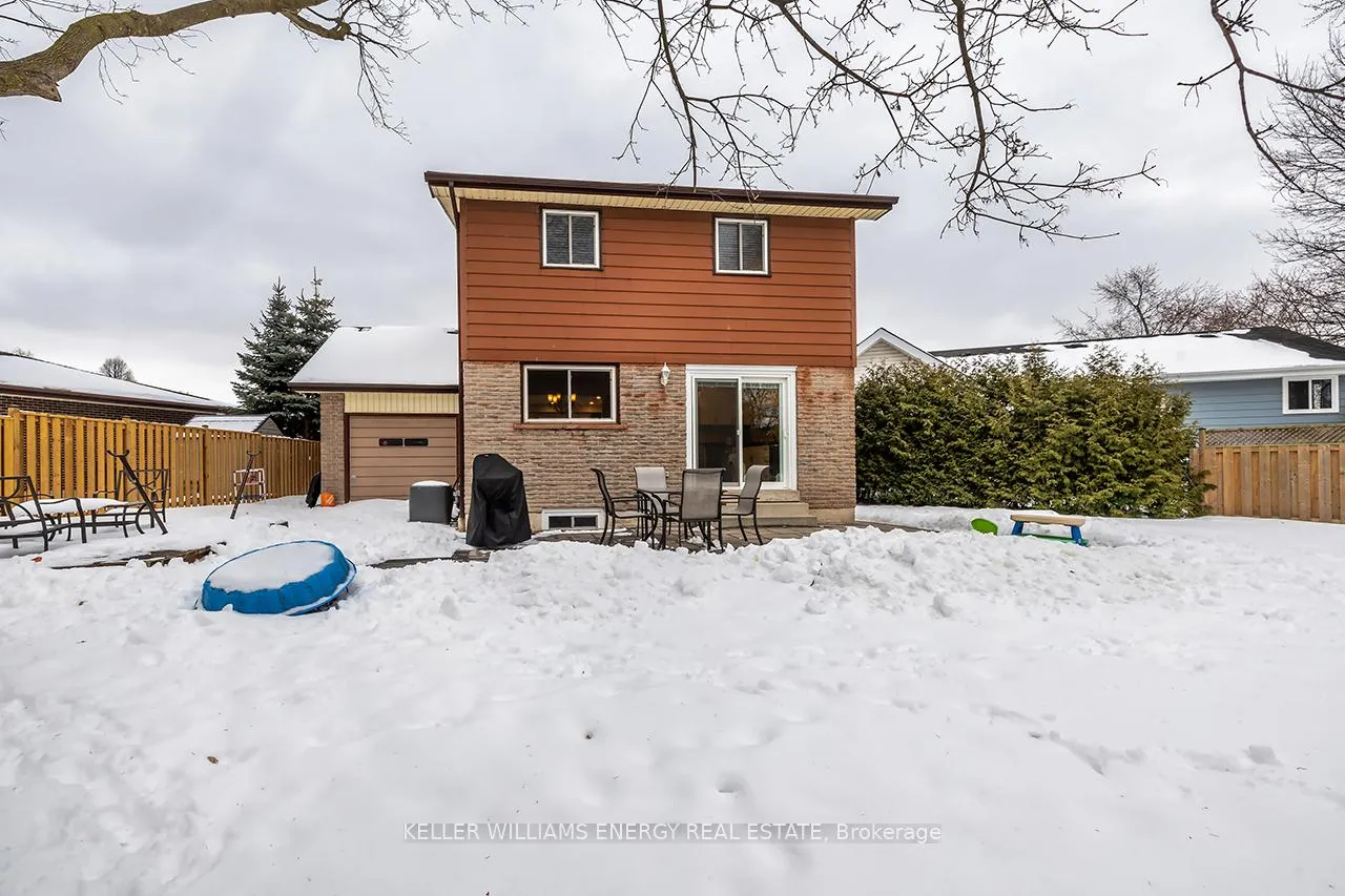 Photo 34 of 30 Glenmount Court, Whitby, Lynde Creek — HOMEH