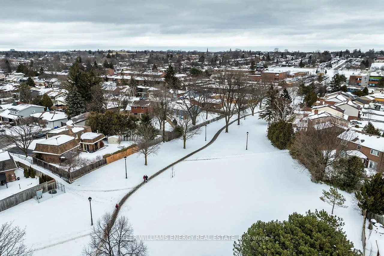 Photo 41 of 30 Glenmount Court, Whitby, Lynde Creek — HOMEH