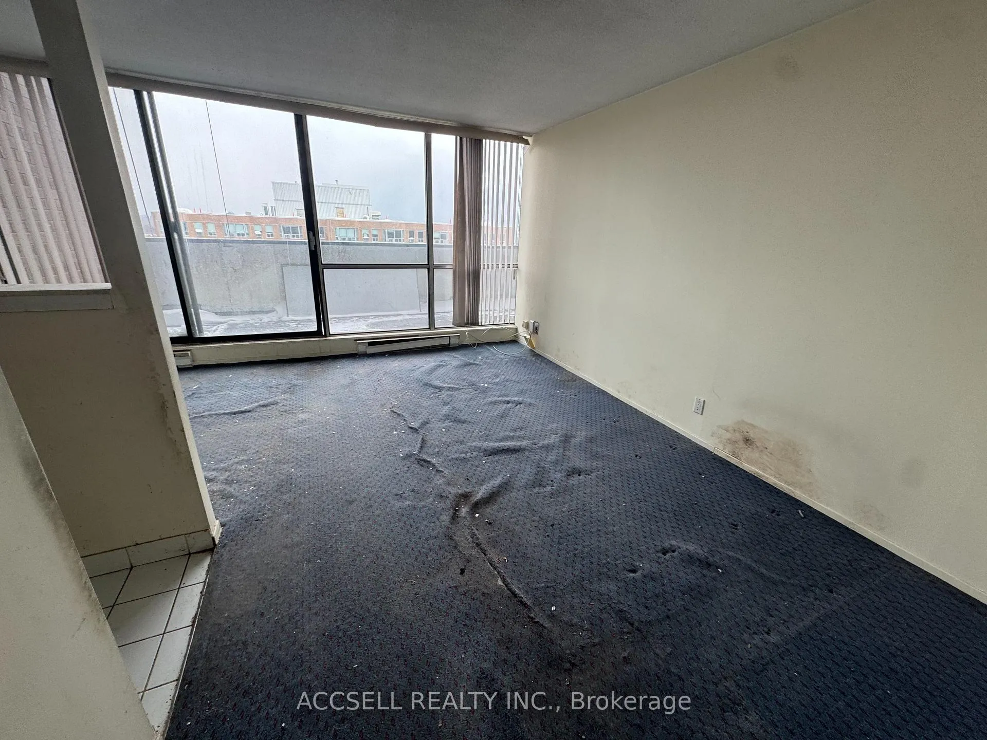 Photo 3 of Unit 1104, 914 yonge Street, Toronto, The Annex — HOMEH