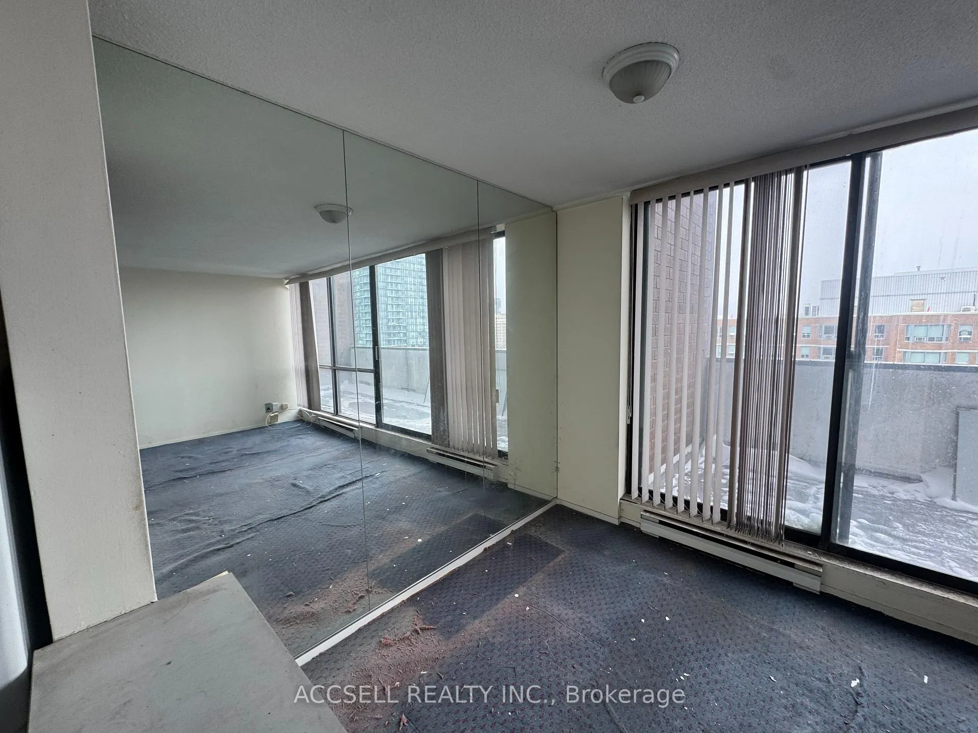 Photo 5 of Unit 1104, 914 yonge Street, Toronto, The Annex — HOMEH
