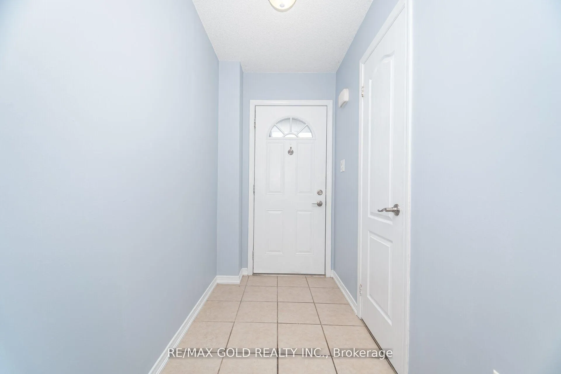 Photo 7 of 1377 Benson Street, Innisfil, Alcona — HOMEH