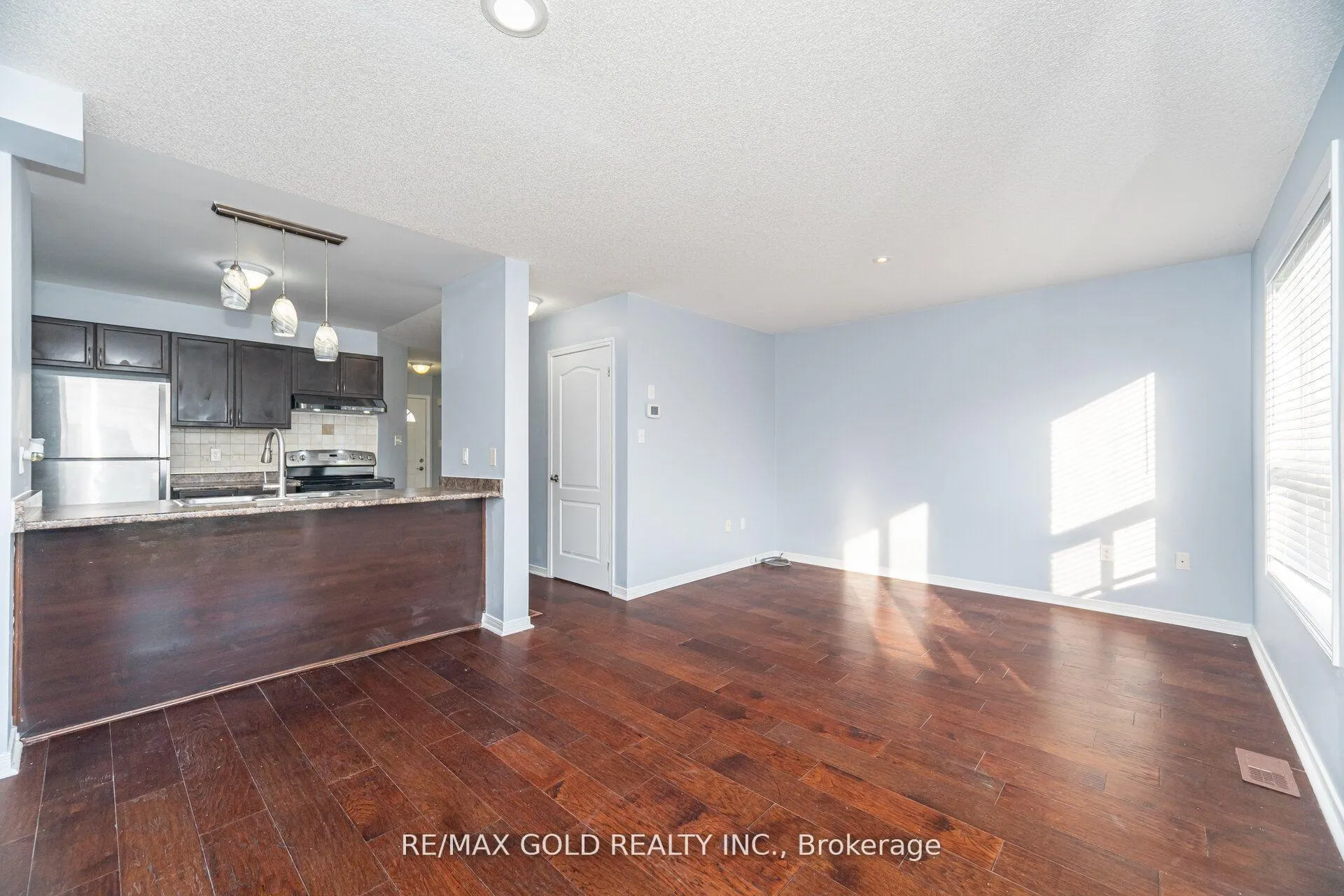 Photo 13 of 1377 Benson Street, Innisfil, Alcona — HOMEH