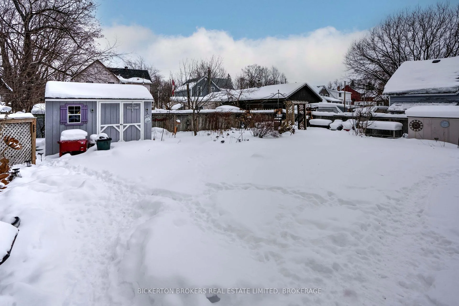 Photo 35 of 85 Elm Street, Gananoque — HOMEH