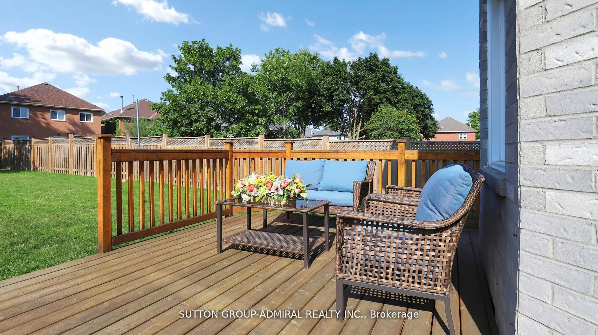 Photo 6 of 186 Westhampton Drive, Vaughan, Brownridge — HOMEH