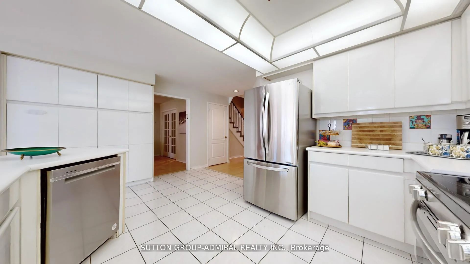 Photo 10 of 186 Westhampton Drive, Vaughan, Brownridge — HOMEH