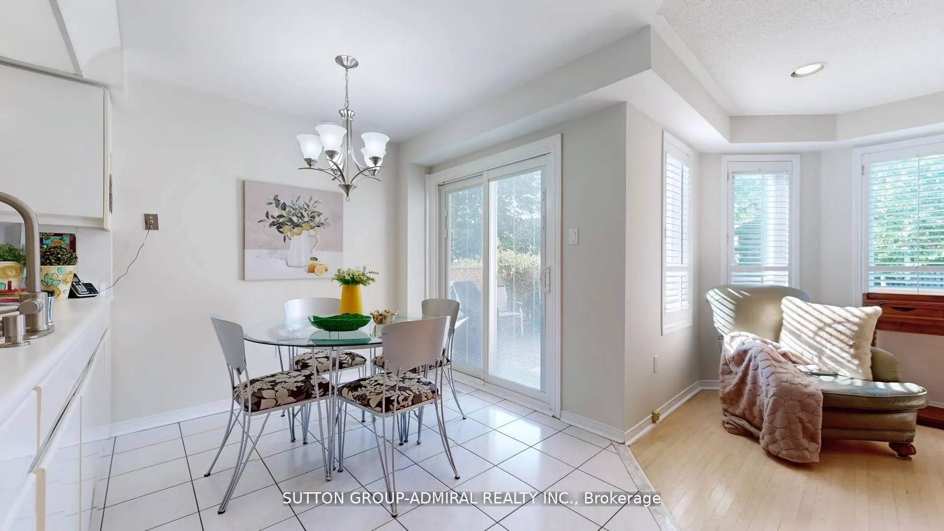 Photo 11 of 186 Westhampton Drive, Vaughan, Brownridge — HOMEH