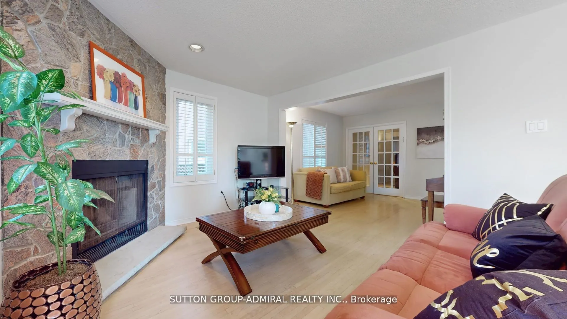 Photo 19 of 186 Westhampton Drive, Vaughan, Brownridge — HOMEH