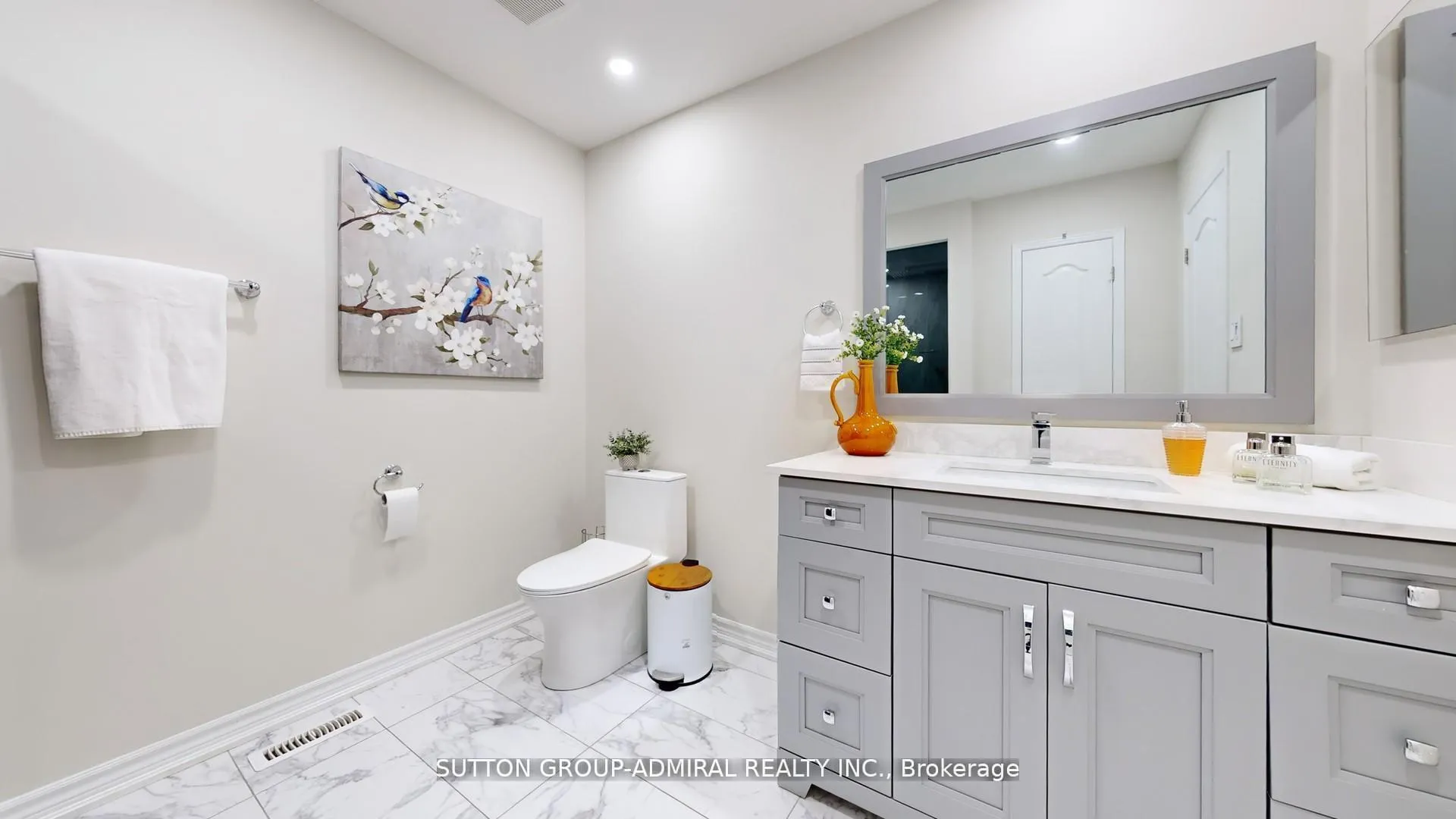 Photo 32 of 186 Westhampton Drive, Vaughan, Brownridge — HOMEH