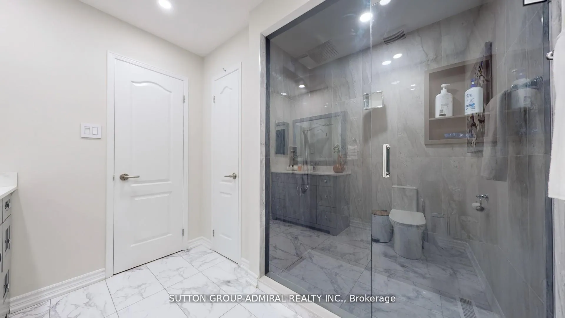 Photo 33 of 186 Westhampton Drive, Vaughan, Brownridge — HOMEH
