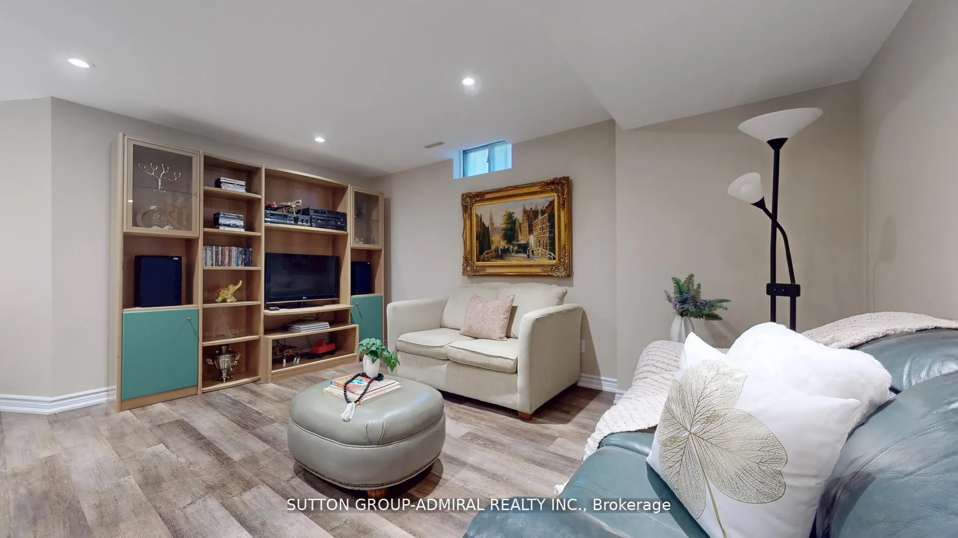 Photo 35 of 186 Westhampton Drive, Vaughan, Brownridge — HOMEH