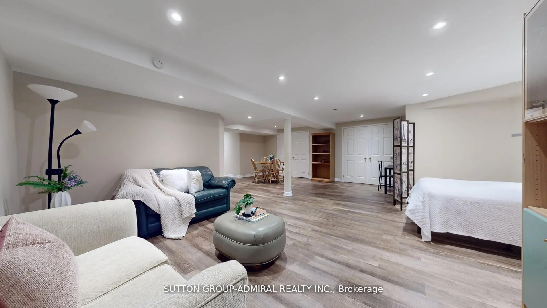Photo 37 of 186 Westhampton Drive, Vaughan, Brownridge — HOMEH