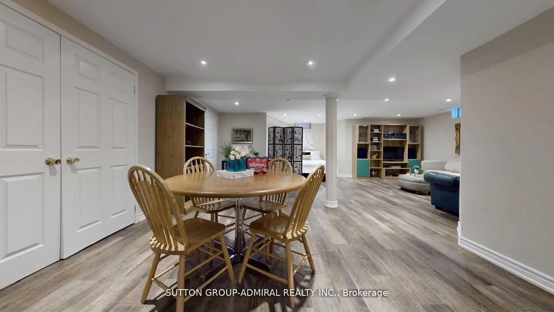 Photo 39 of 186 Westhampton Drive, Vaughan, Brownridge — HOMEH