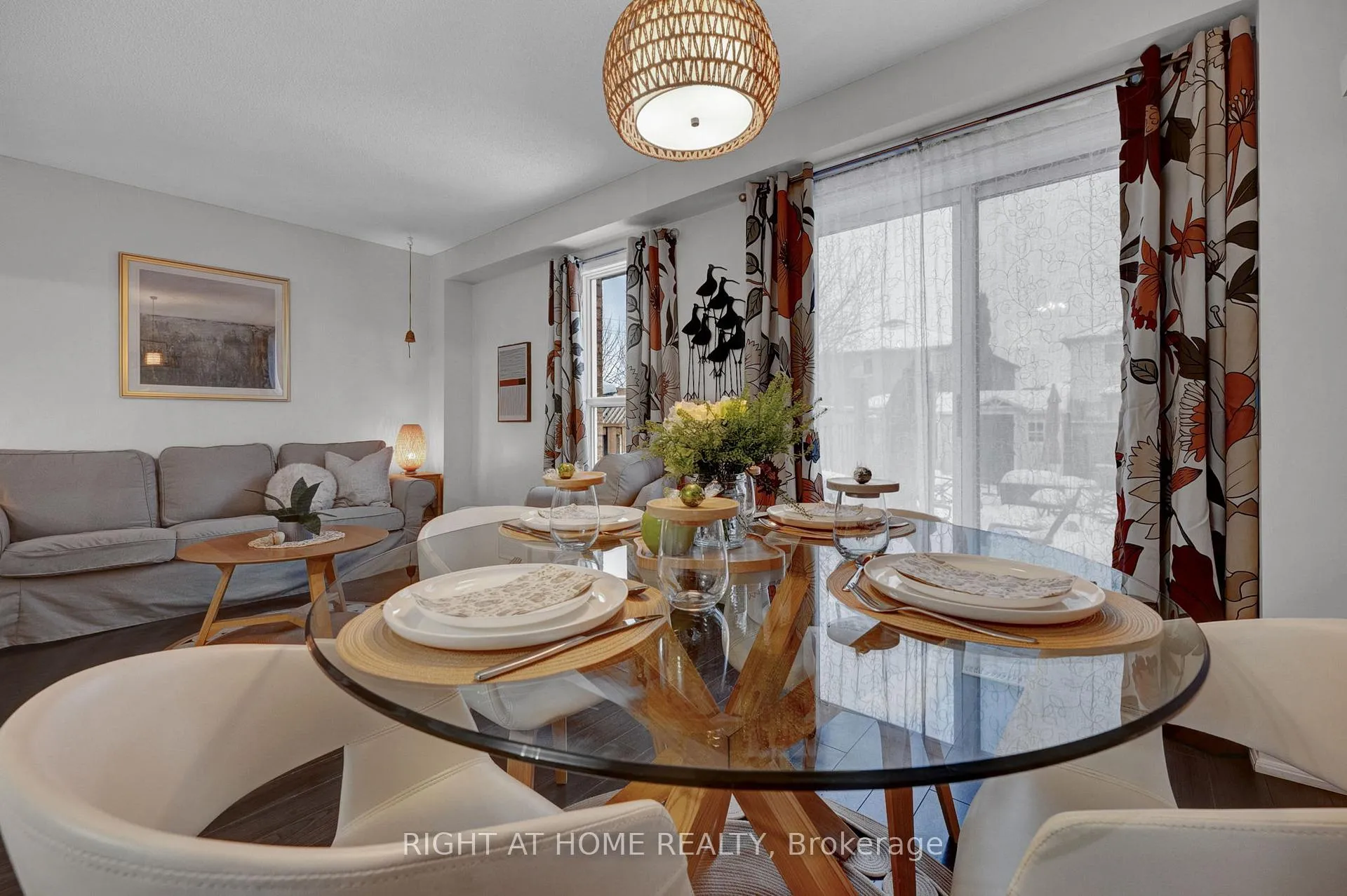 Photo 10 of 83 Somerscales Drive, Clarington, Bowmanville — HOMEH