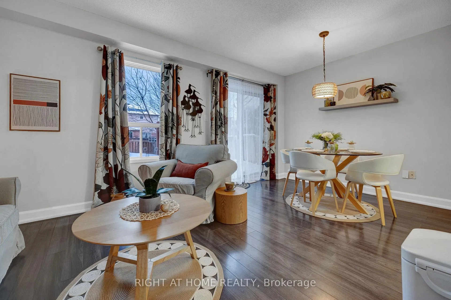 Photo 13 of 83 Somerscales Drive, Clarington, Bowmanville — HOMEH