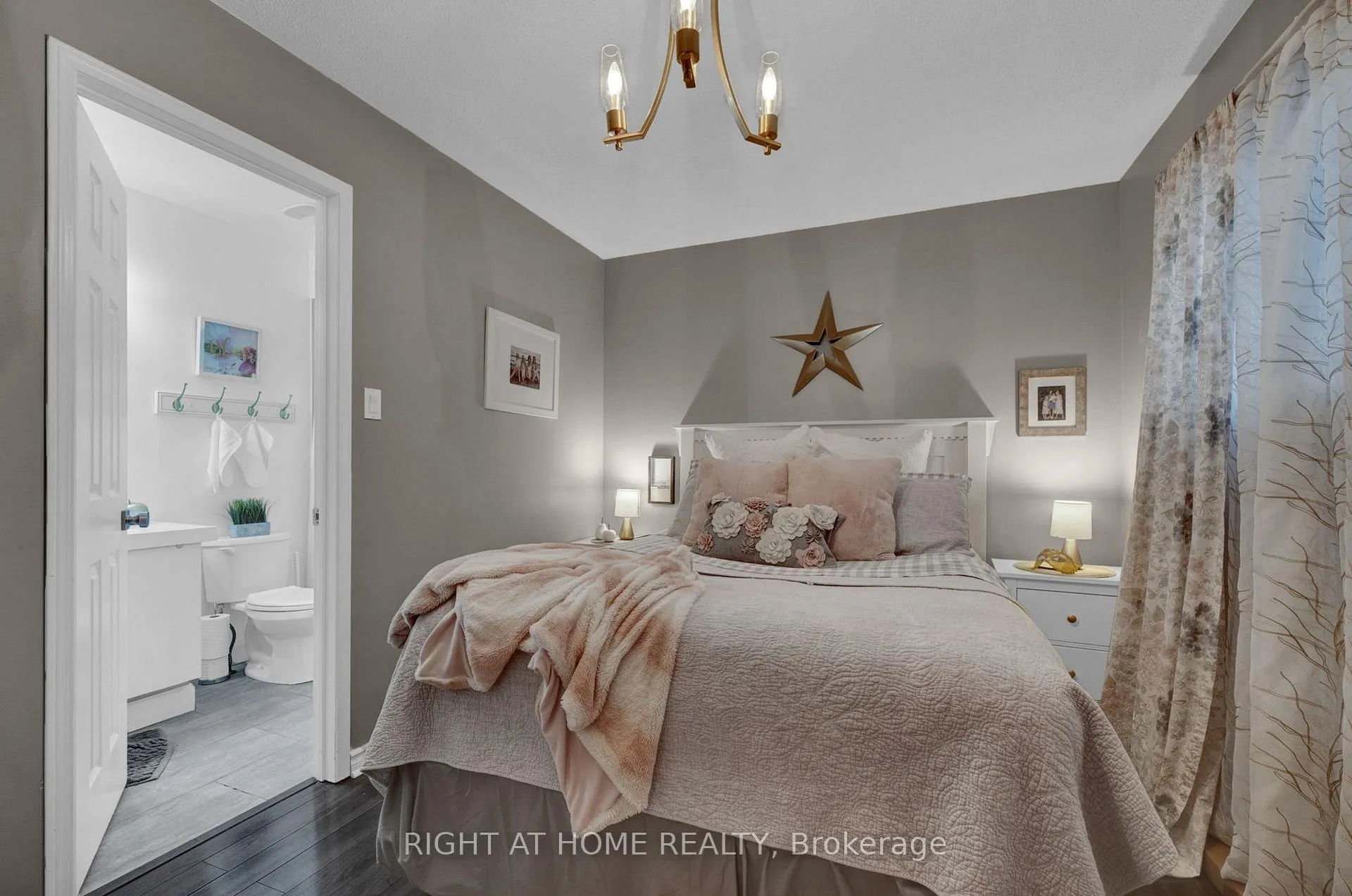 Photo 18 of 83 Somerscales Drive, Clarington, Bowmanville — HOMEH