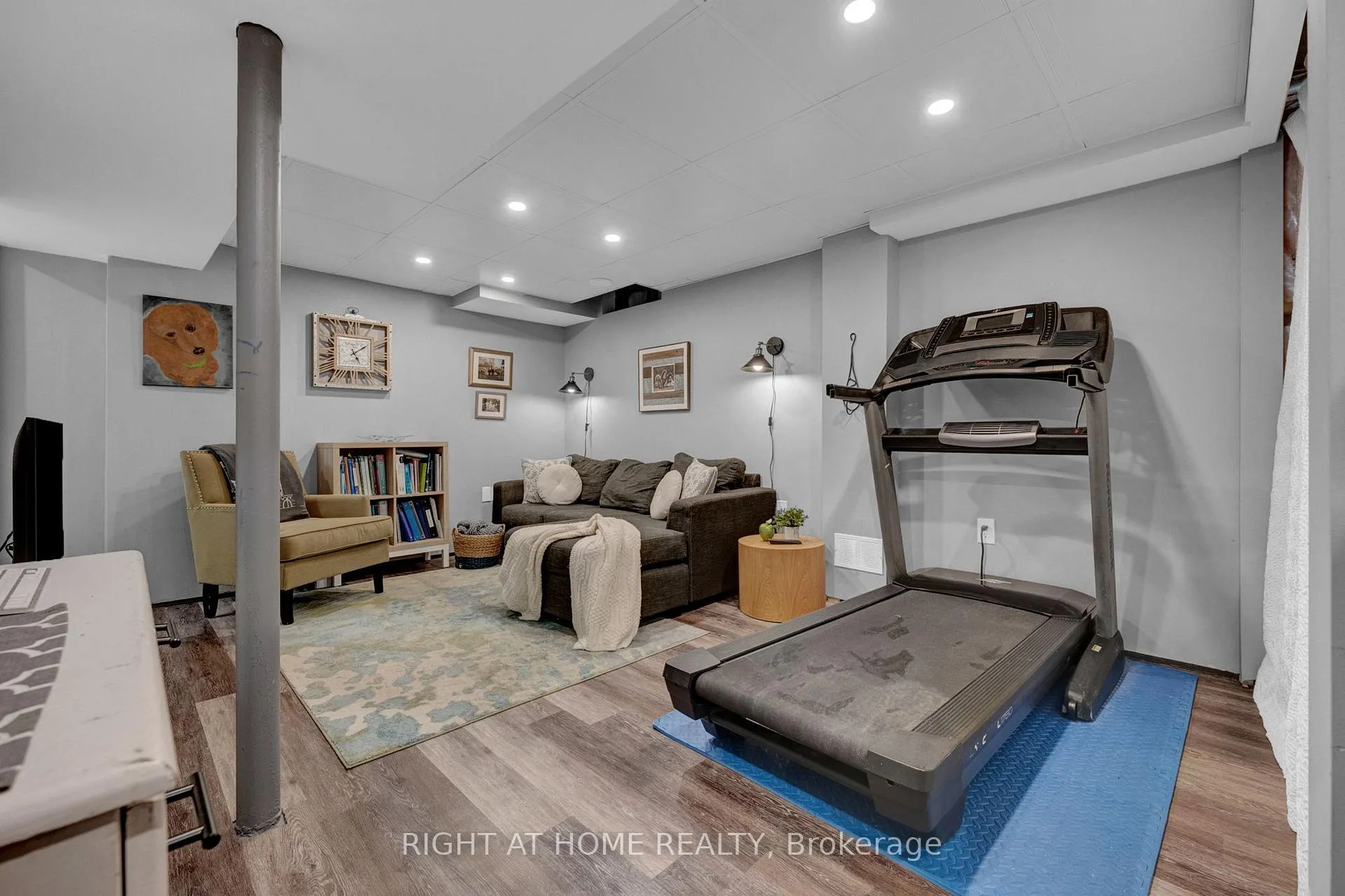 Photo 25 of 83 Somerscales Drive, Clarington, Bowmanville — HOMEH