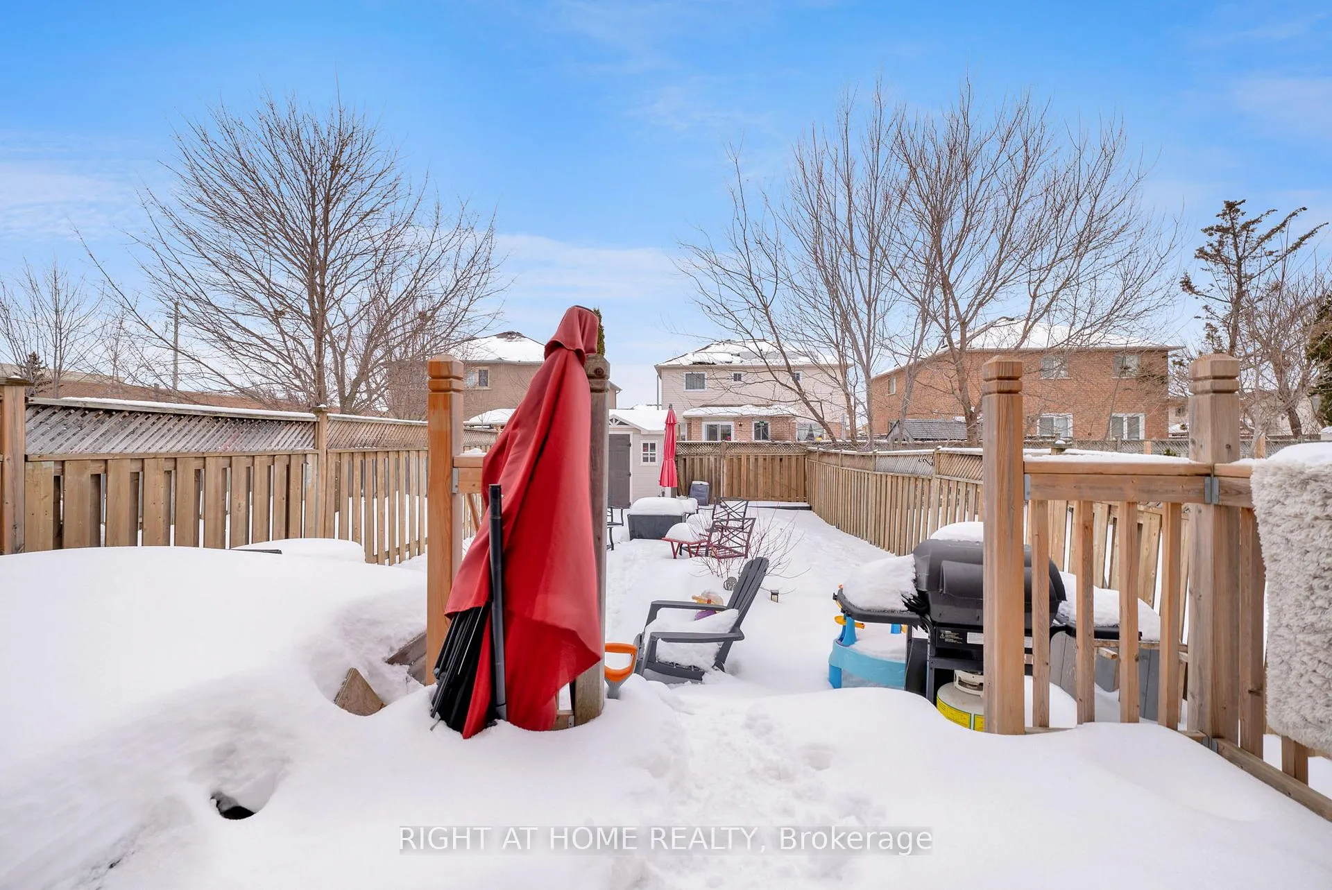 Photo 28 of 83 Somerscales Drive, Clarington, Bowmanville — HOMEH