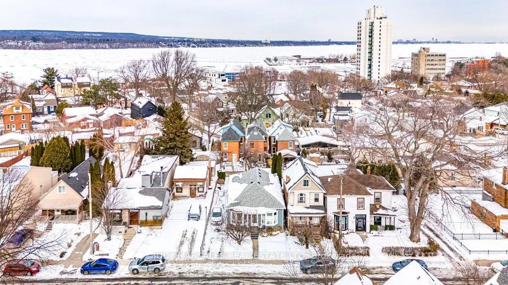 Photo 33 of 50 Macaulay Street W, Hamilton, North End — HOMEH