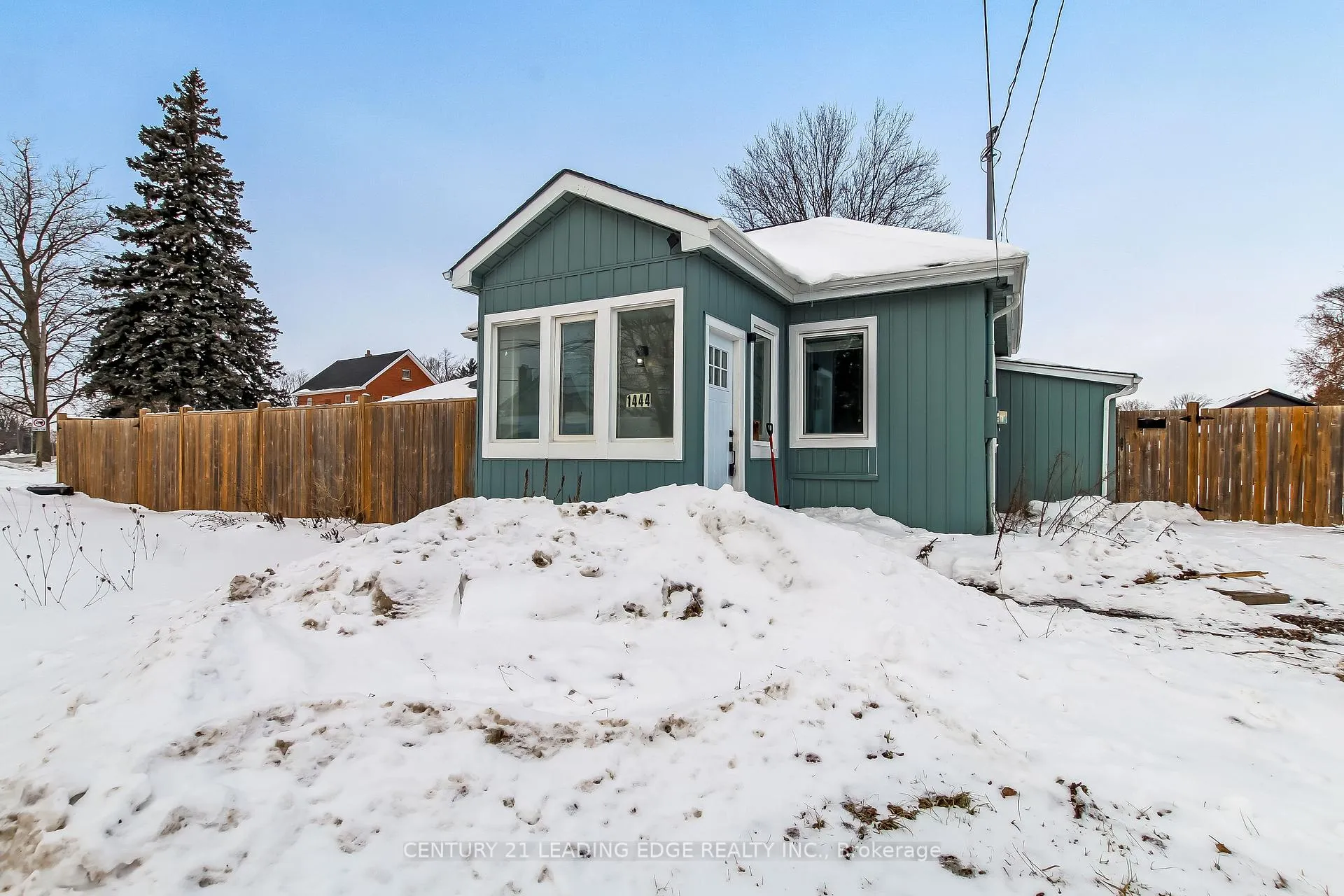 Photo 1 of 1444 Gore Road, London, East O — HOMEH