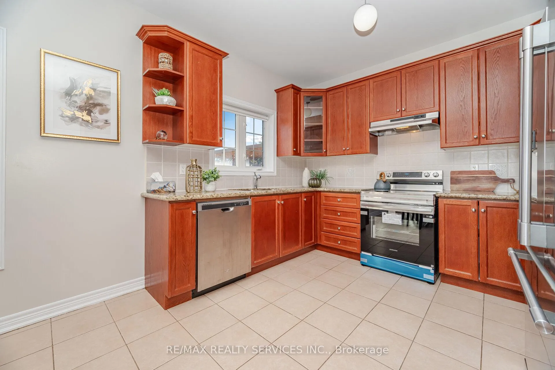 Photo 13 of 71 Ivy Glen Drive, Vaughan, Patterson — HOMEH