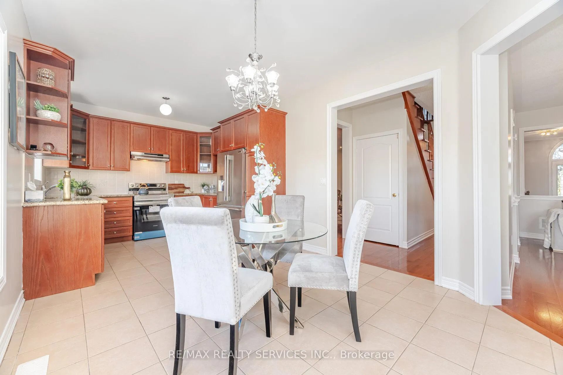 Photo 16 of 71 Ivy Glen Drive, Vaughan, Patterson — HOMEH