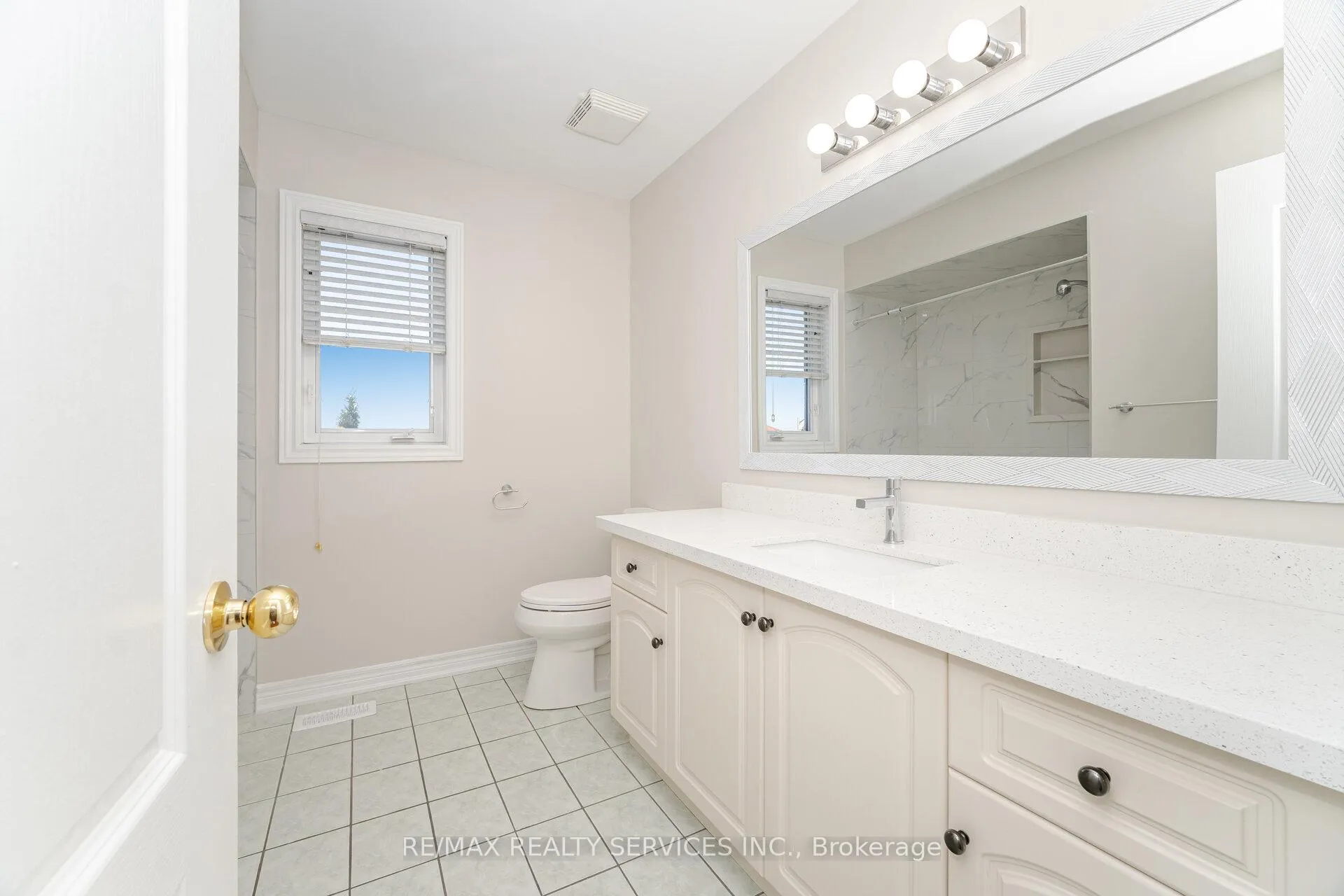 Photo 32 of 71 Ivy Glen Drive, Vaughan, Patterson — HOMEH