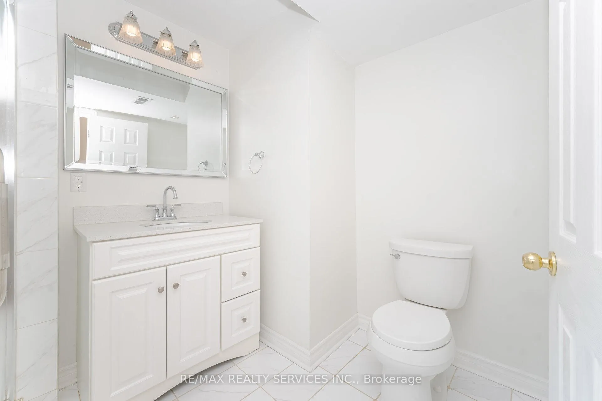 Photo 39 of 71 Ivy Glen Drive, Vaughan, Patterson — HOMEH