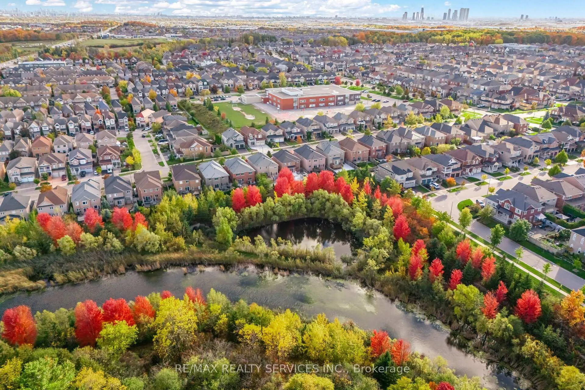Photo 49 of 71 Ivy Glen Drive, Vaughan, Patterson — HOMEH