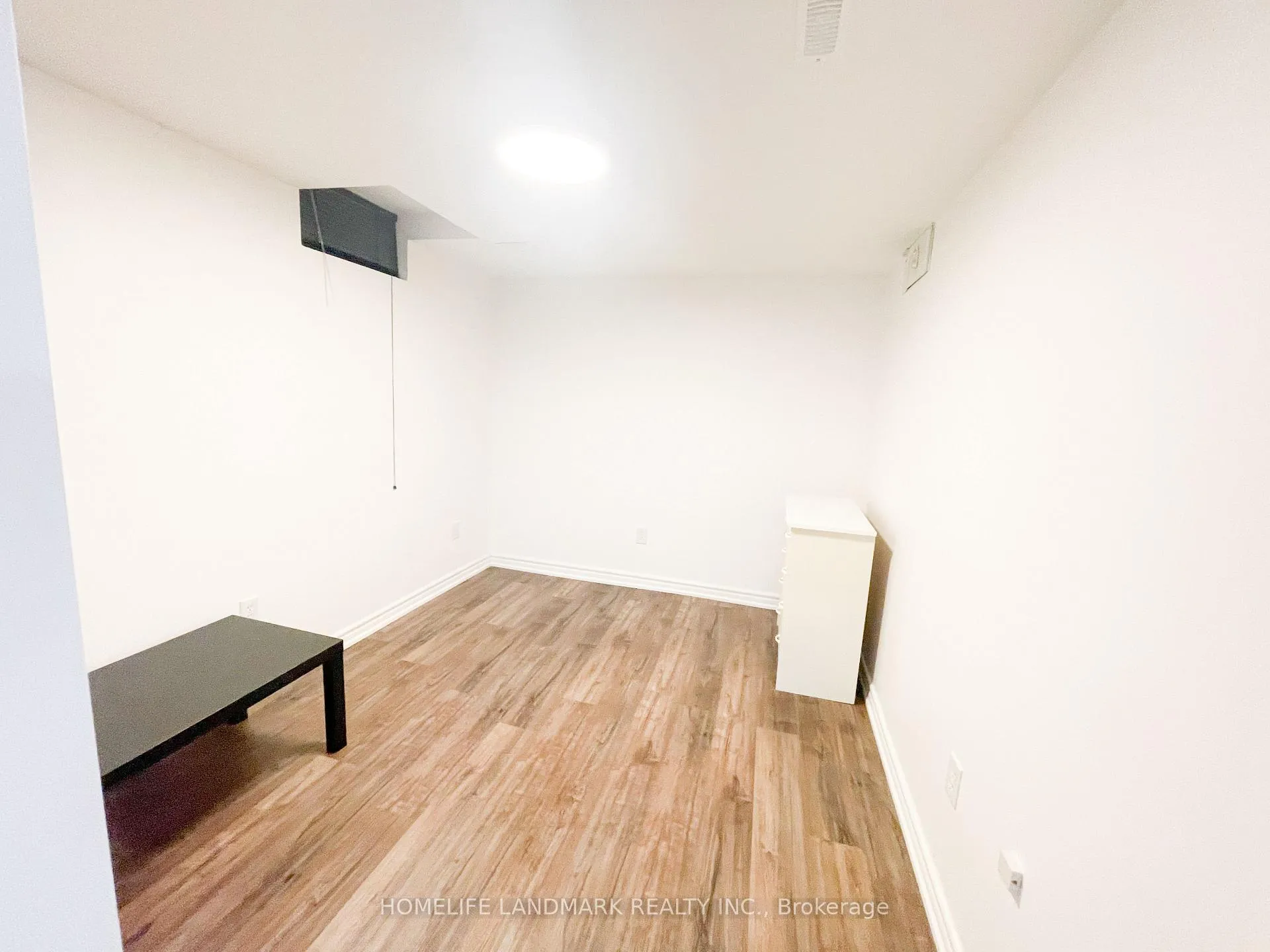 Photo 8 of 272 Milliken Meadows Drive, Markham, Milliken Mills East — HOMEH