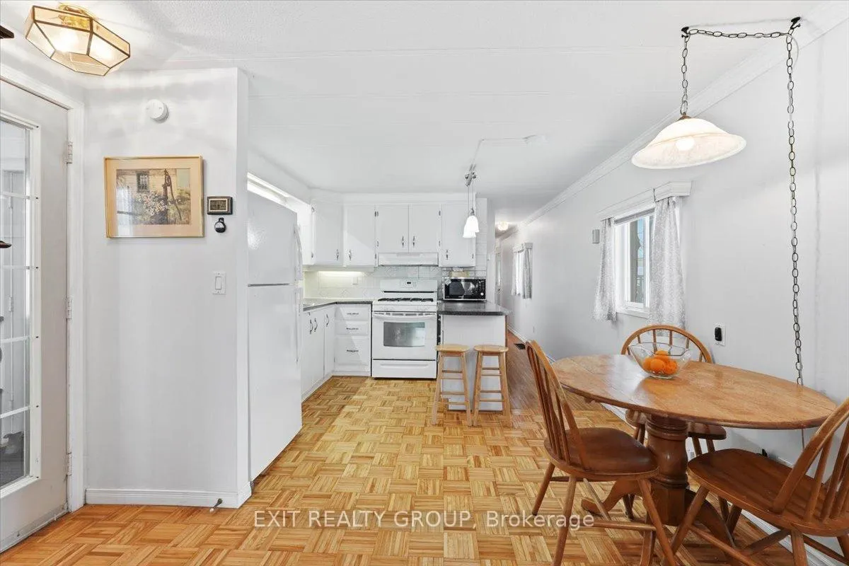 Photo 7 of 7 Arbour Lane, Quinte West, Sidney Ward — HOMEH