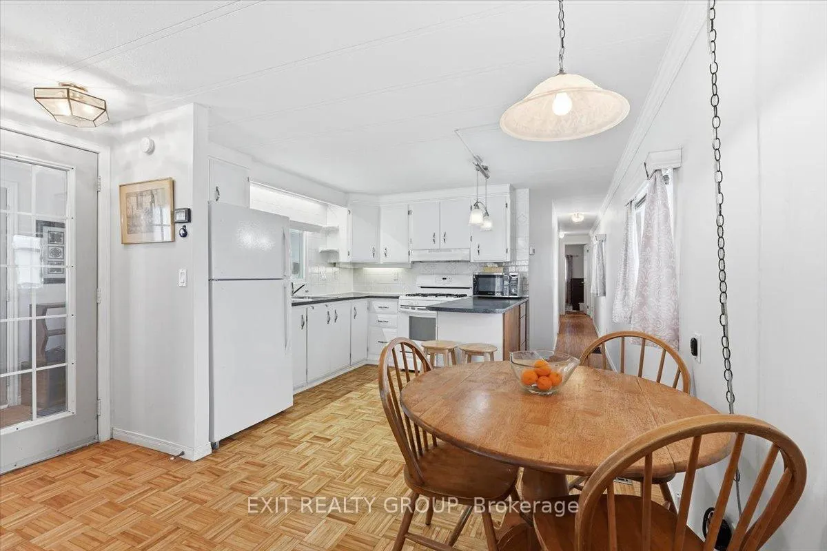 Photo 9 of 7 Arbour Lane, Quinte West, Sidney Ward — HOMEH