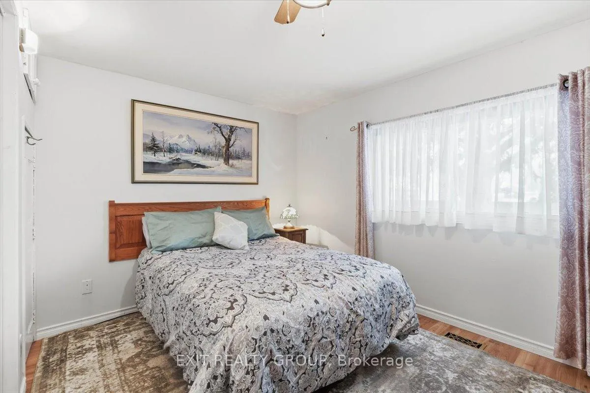 Photo 21 of 7 Arbour Lane, Quinte West, Sidney Ward — HOMEH