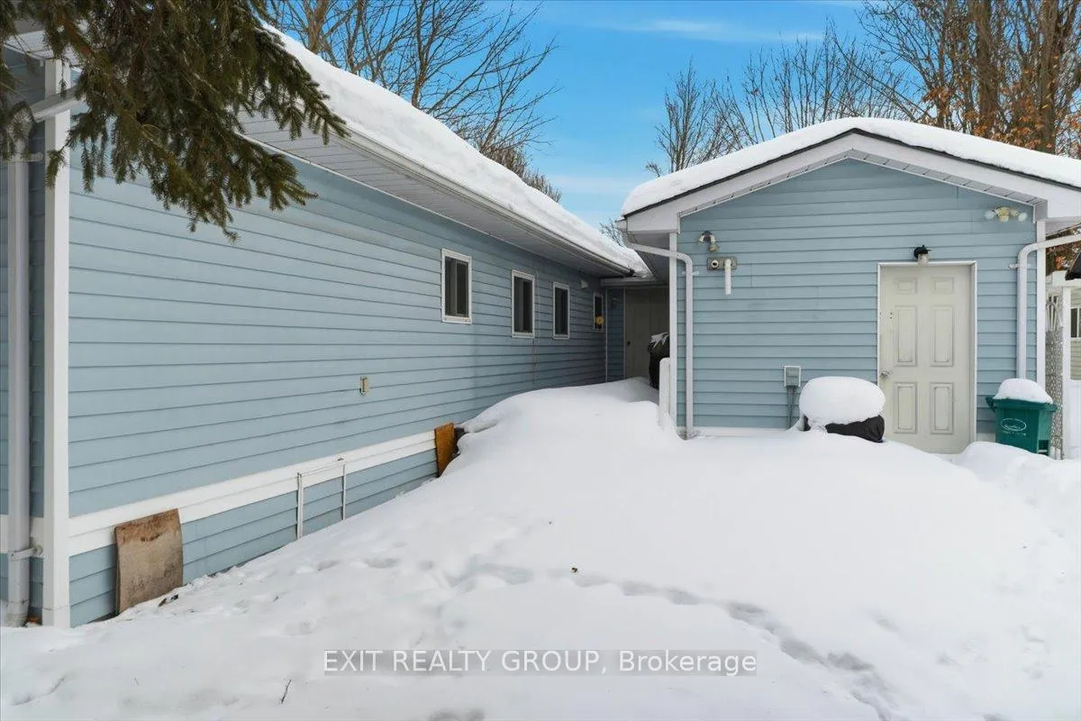 Photo 26 of 7 Arbour Lane, Quinte West, Sidney Ward — HOMEH