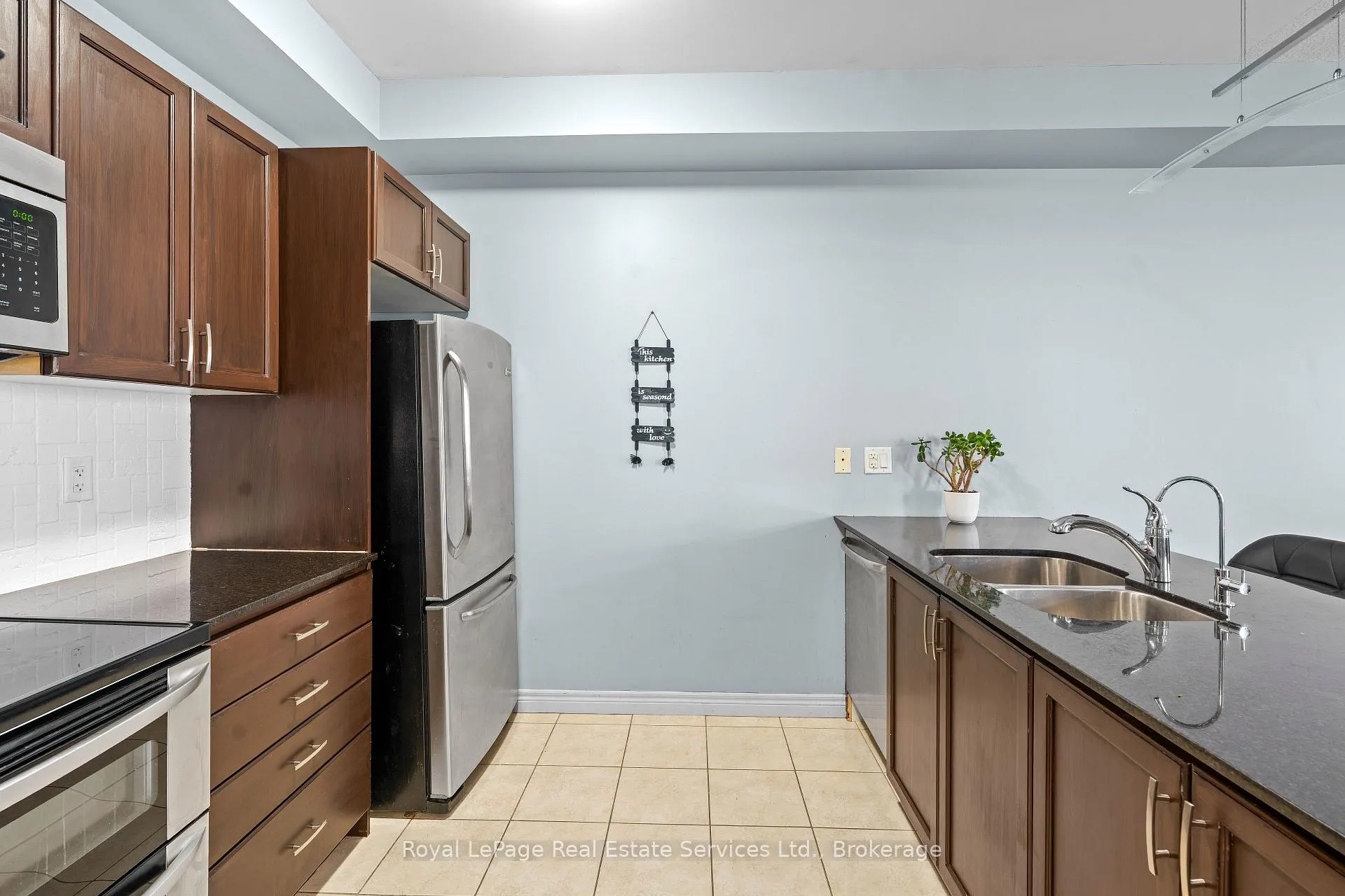 Photo 12 of Unit 51, 310 Fall Fair Way, Hamilton, Binbrook — HOMEH