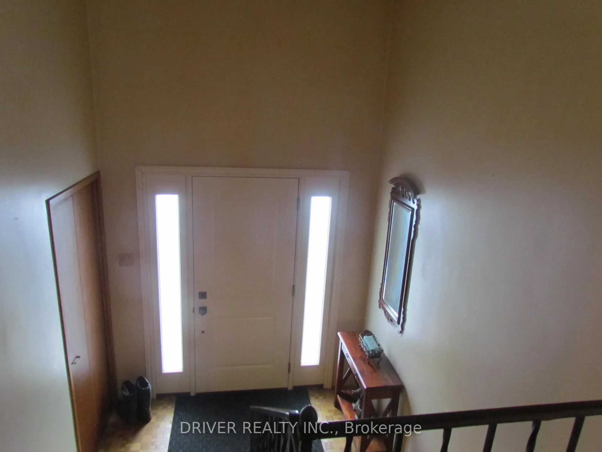 Photo 8 of 2081 Harrietsville Drive, Thames Centre, Rural Thames Centre — HOMEH