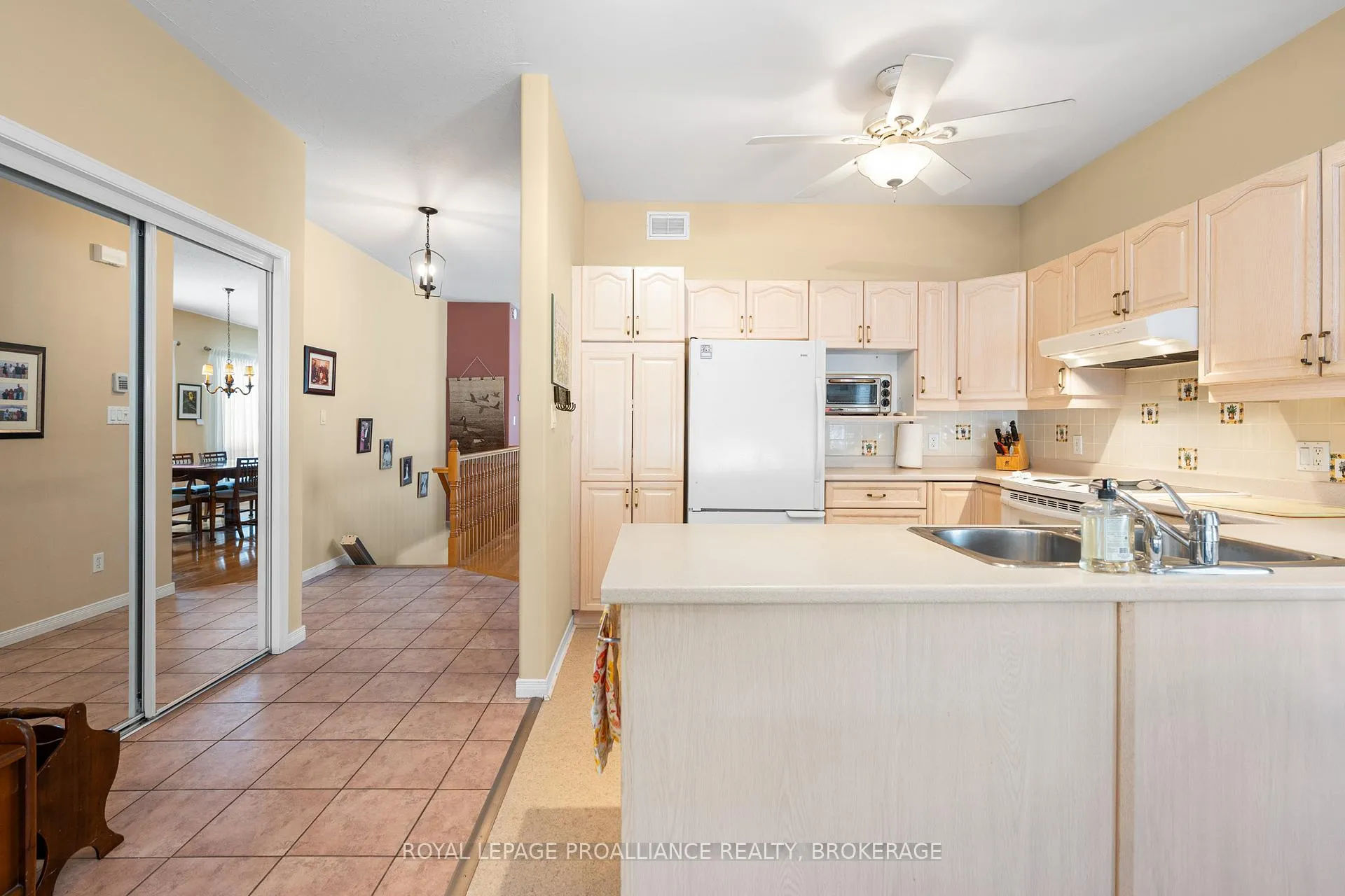 Photo 8 of 322 Emerald Street, Kingston, City Northwest — HOMEH