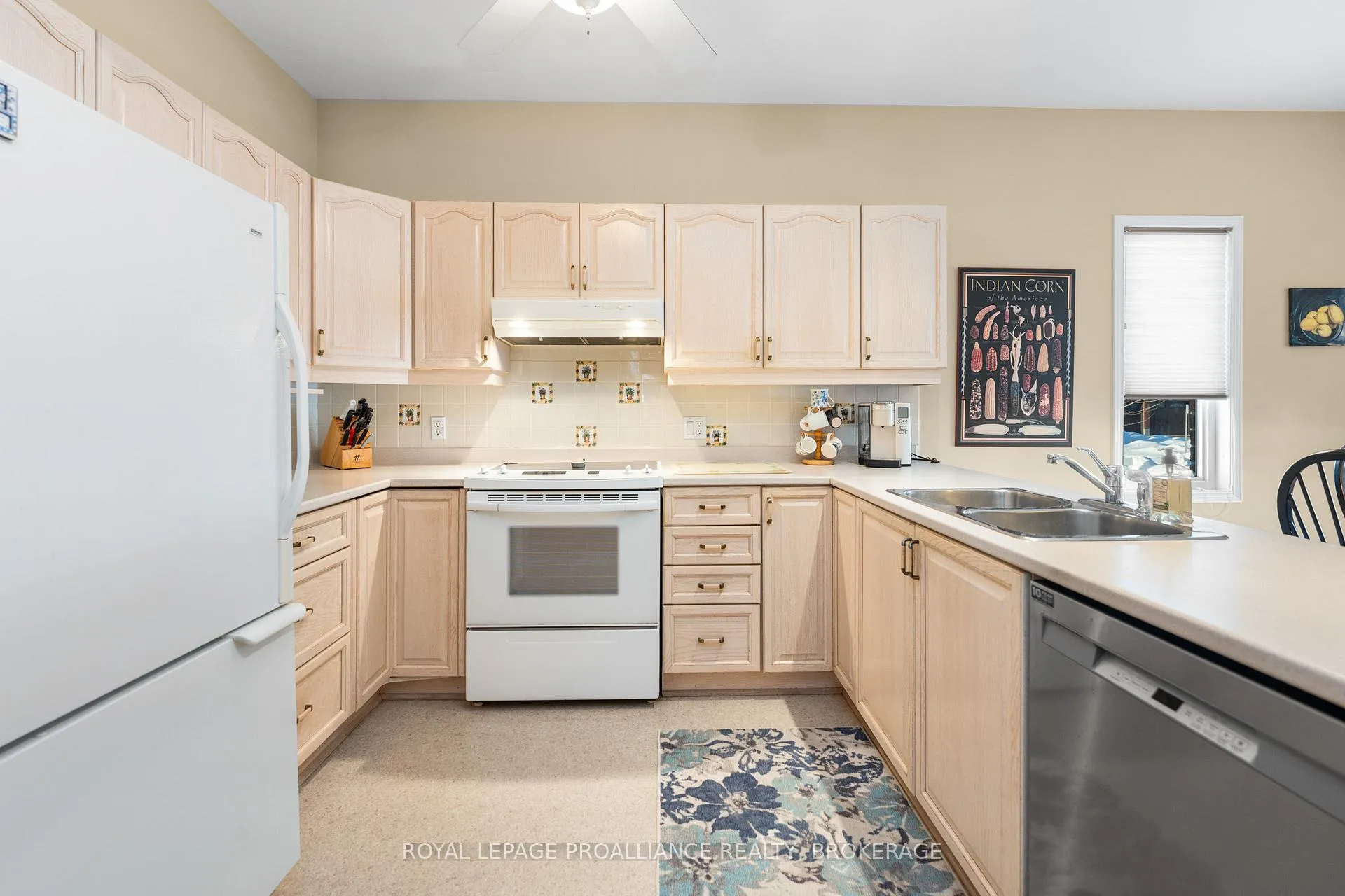 Photo 10 of 322 Emerald Street, Kingston, City Northwest — HOMEH