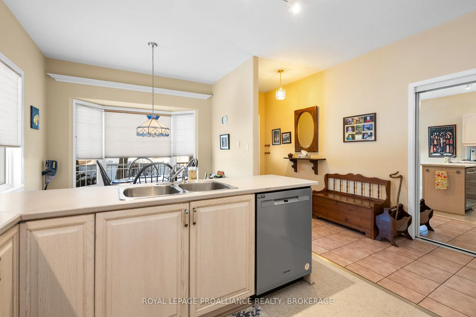 Photo 11 of 322 Emerald Street, Kingston, City Northwest — HOMEH