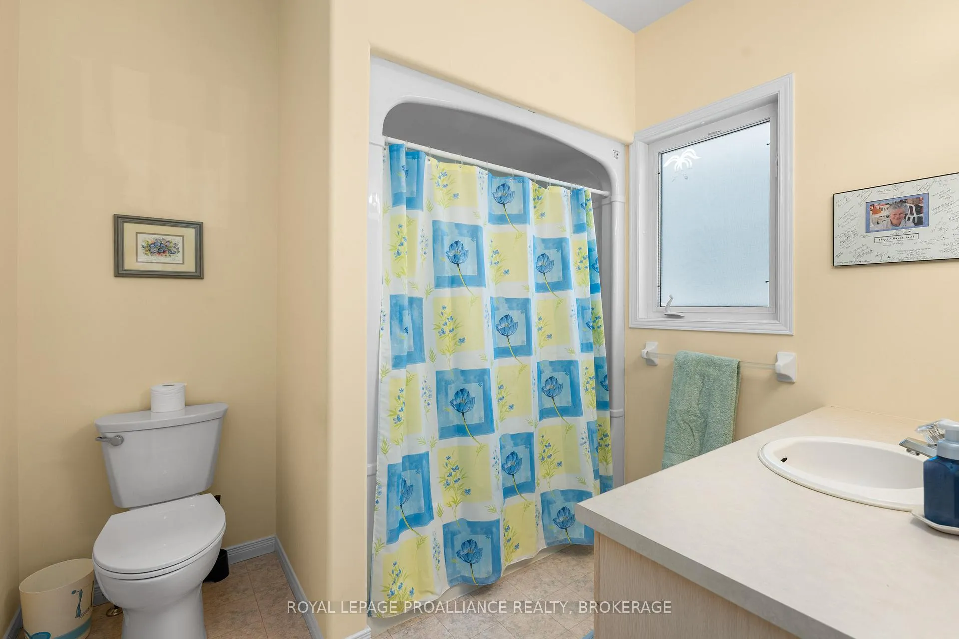 Photo 21 of 322 Emerald Street, Kingston, City Northwest — HOMEH