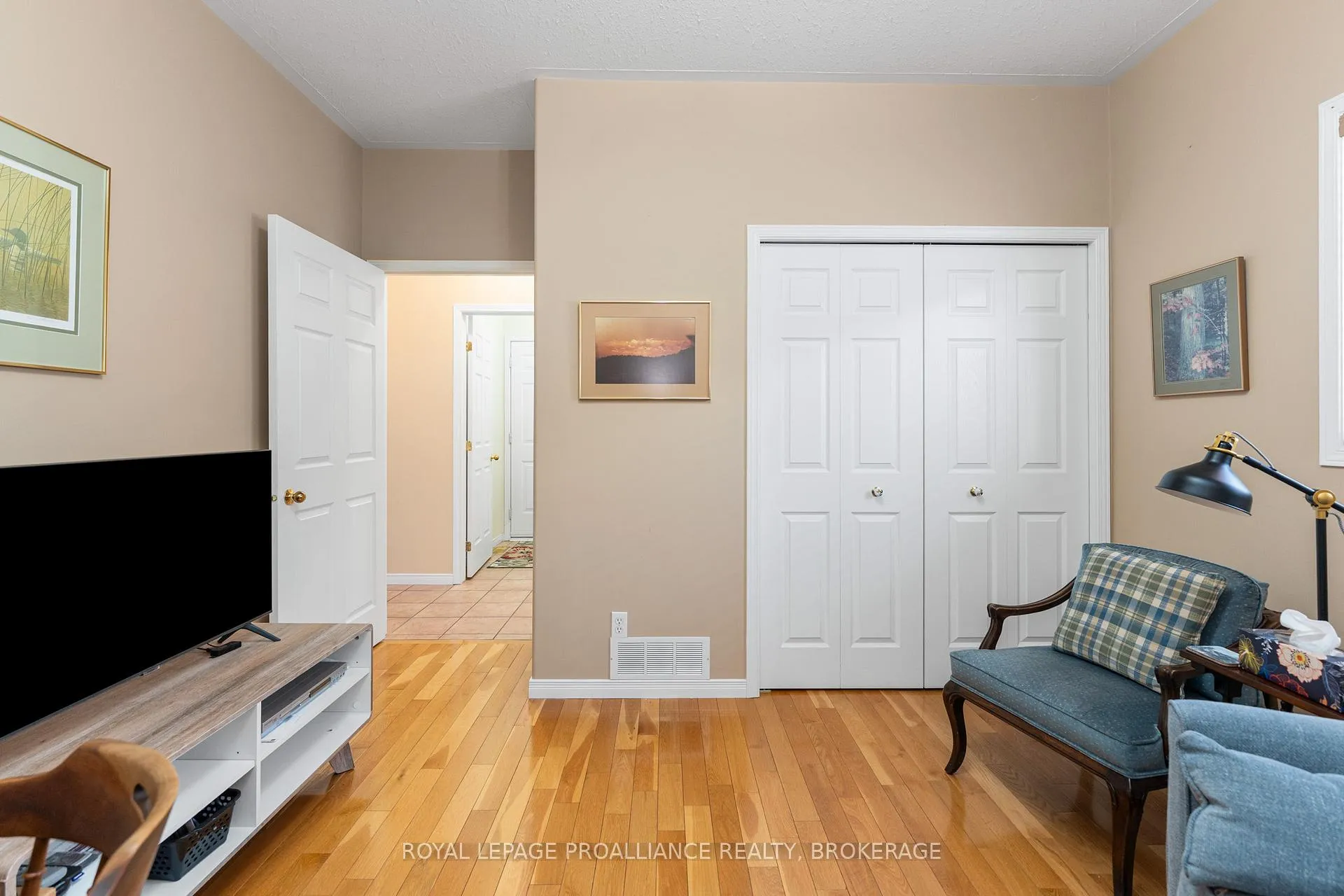 Photo 25 of 322 Emerald Street, Kingston, City Northwest — HOMEH