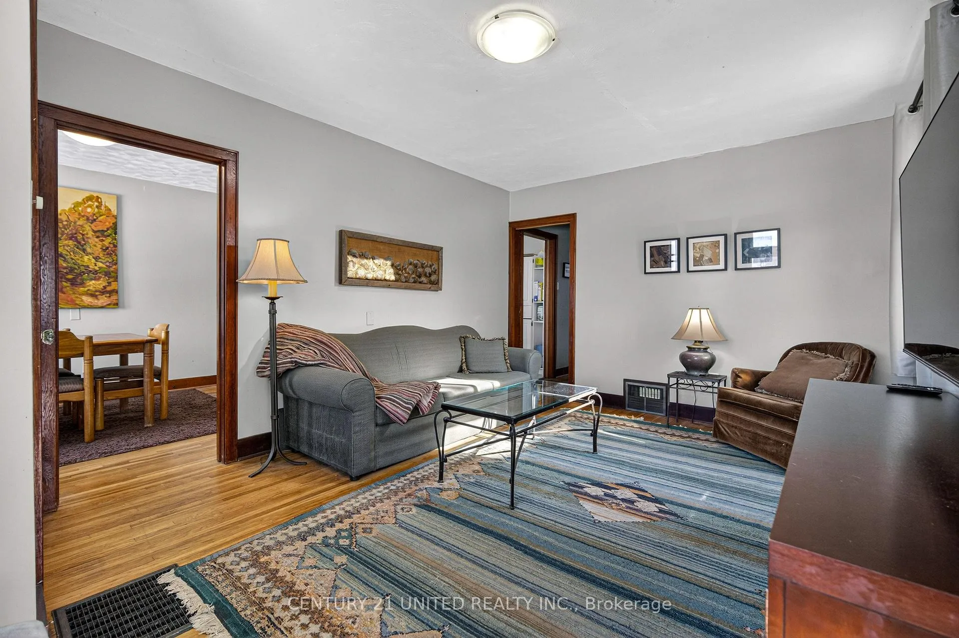 Photo 5 of 638 Rubidge Street, Peterborough, Town Ward 3 — HOMEH