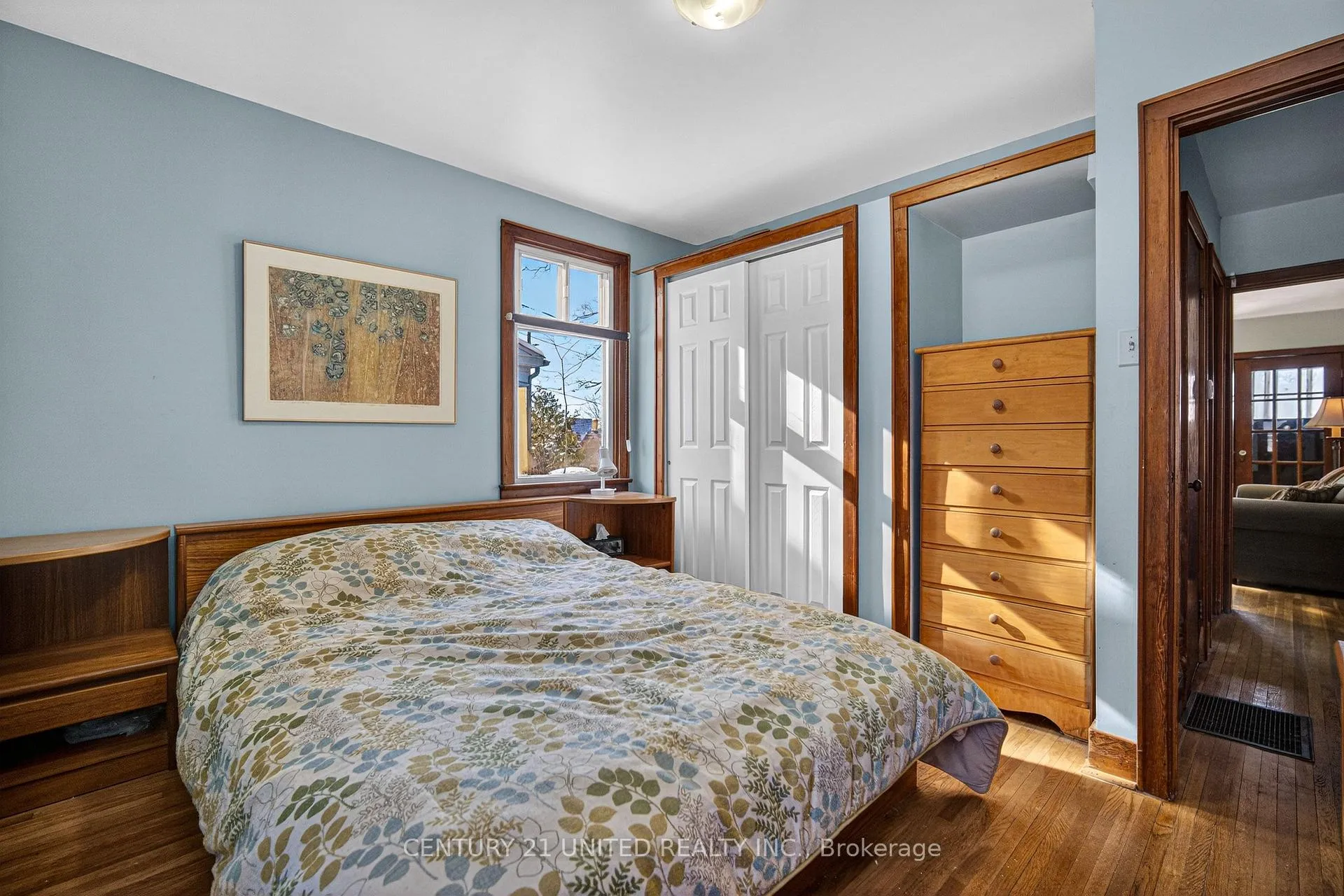 Photo 12 of 638 Rubidge Street, Peterborough, Town Ward 3 — HOMEH