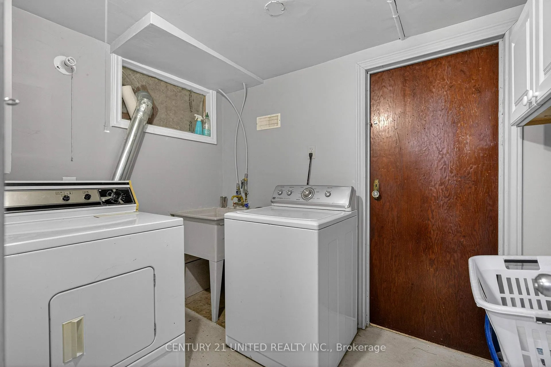 Photo 24 of 638 Rubidge Street, Peterborough, Town Ward 3 — HOMEH