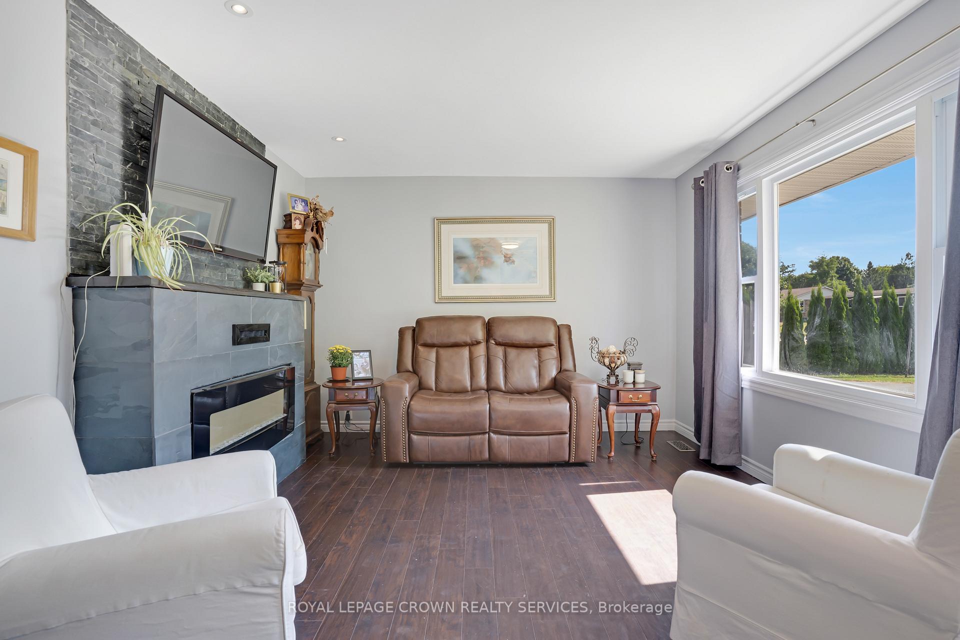 Photo 3 of 54 Water Street, Huron East, Egmondville — HOMEH