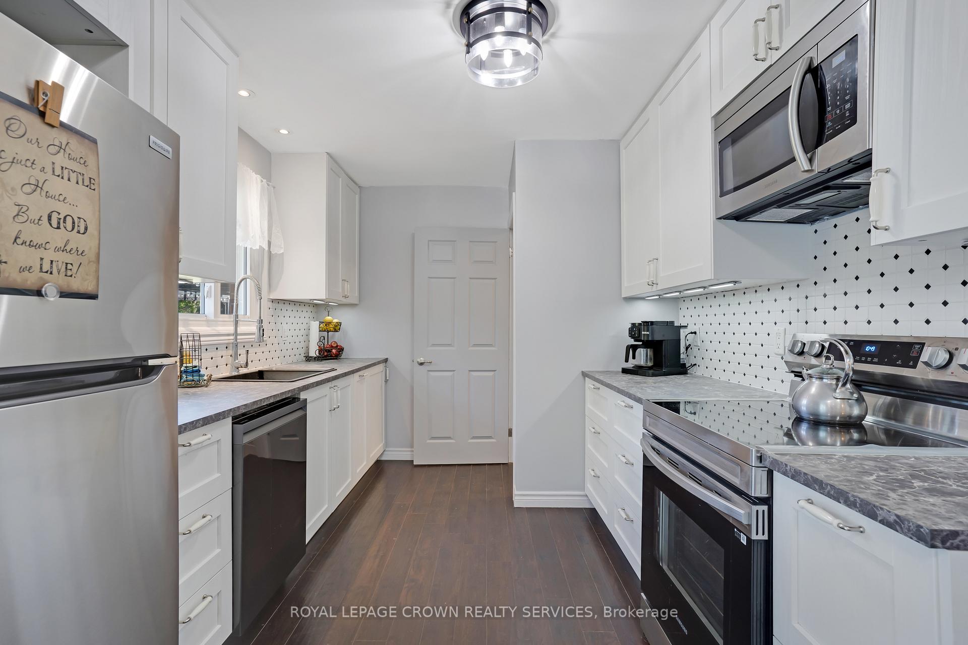 Photo 10 of 54 Water Street, Huron East, Egmondville — HOMEH