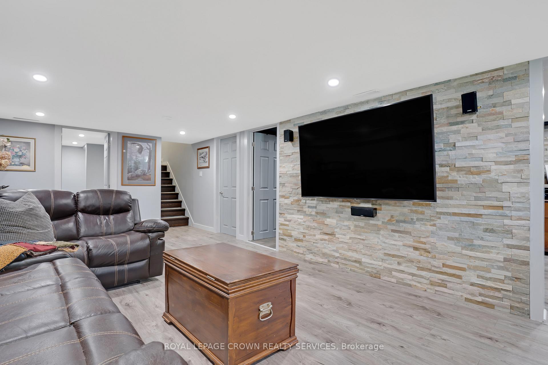 Photo 23 of 54 Water Street, Huron East, Egmondville — HOMEH